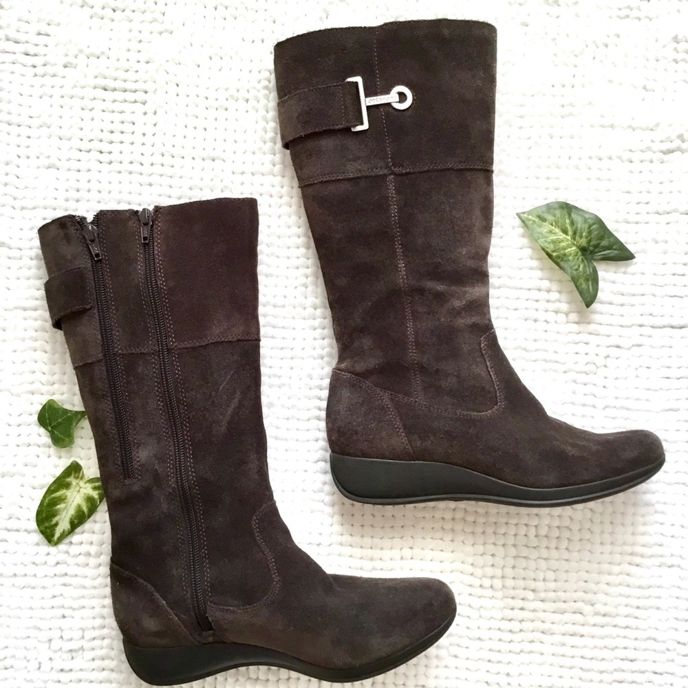 Ann Klein suede boots